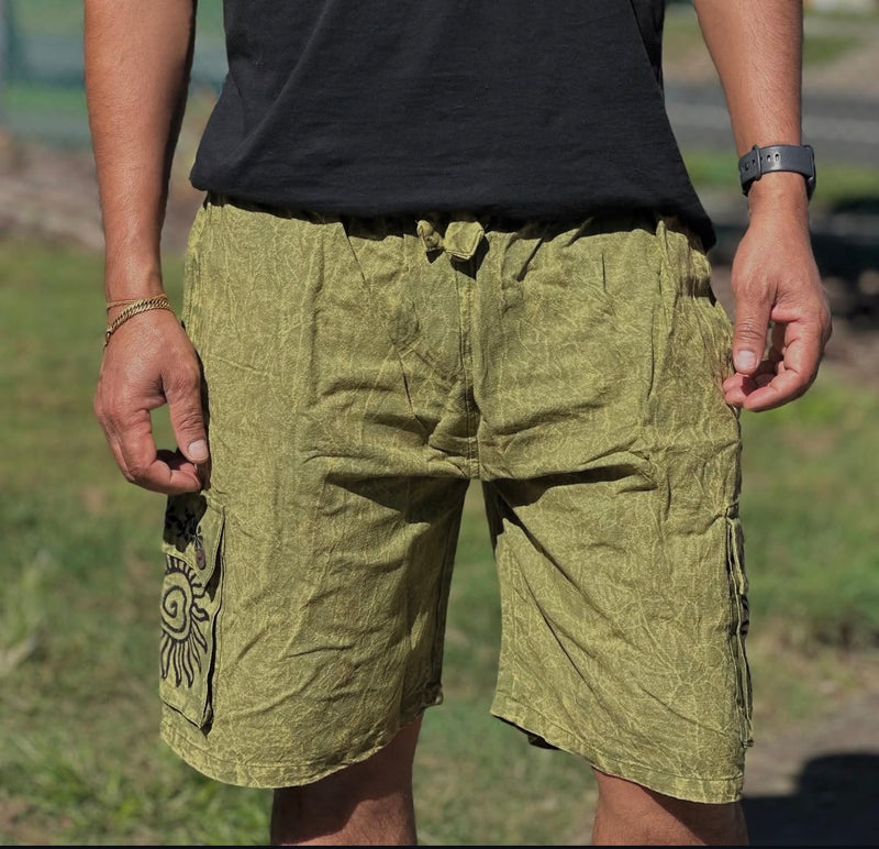 Yak and Yeti Plain Box Shorts - Green Medium