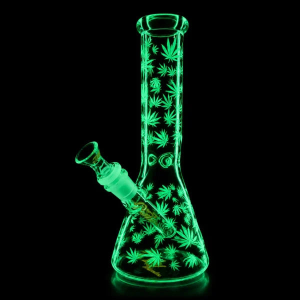 BILLY MATE GLOW IN THE DARK LEAF BEAKER 25CM