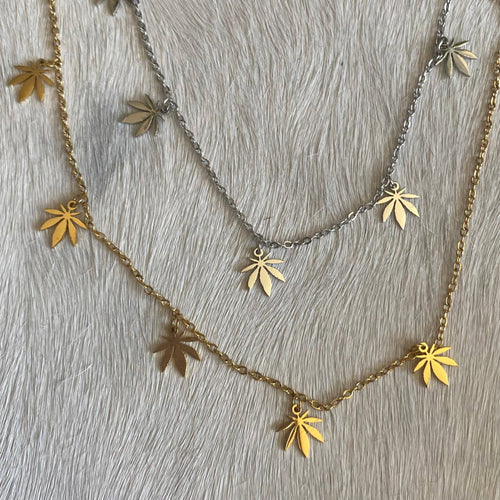 Stay Lit Shaker Necklace: Gold